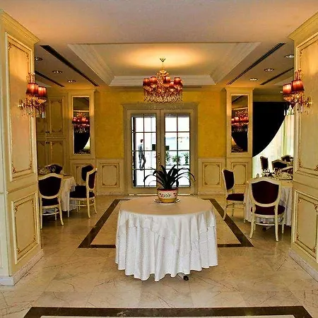 Fieri Hotel *